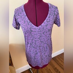 Generation Love GIO Lep V-neck Amethyst Shirt, Size XS